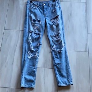 American eagle high rise ripped light wash jeans